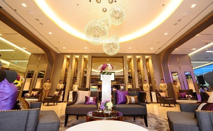 สมัครงานกว่า 100 ตำแหน่งจาก 15 บริษัทสุดฮอตของปี - 3) AIS | เอไอเอส