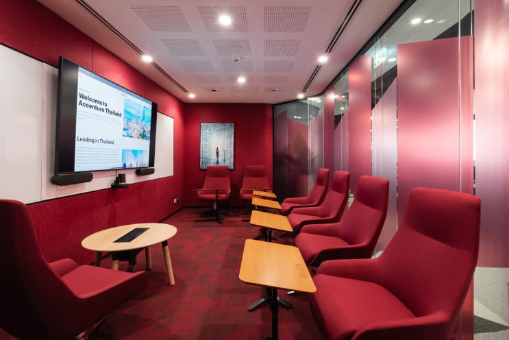 เปิดออฟฟิศที่ออกแบบมาเพื่อรองรับการใช้งานทุกรูปแบบสำหรับทุกคนที่ Accenture - Multi - Purpose Room