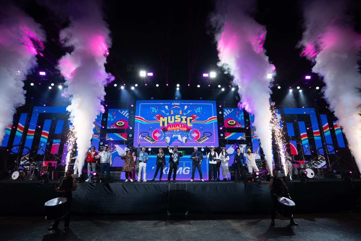 พนักงาน KPMG ร่วมงานปาร์ตี้ปีใหม่ Music Mania บนเวทีคอนเสิร์ต