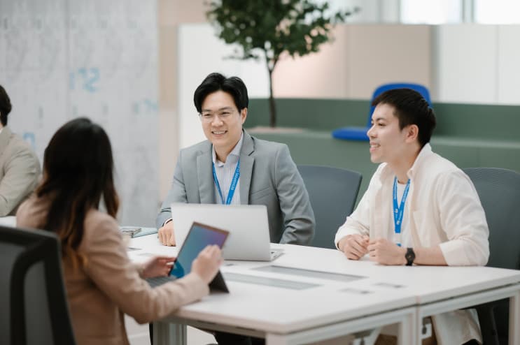 New S-Curve, New Generation: ผสานพลังคนรุ่นใหม่ สู่อนาคตไปกับธนาคารกรุงไทย - คนรุ่นใหม่ พลังขับเคลื่อน New S-Curve