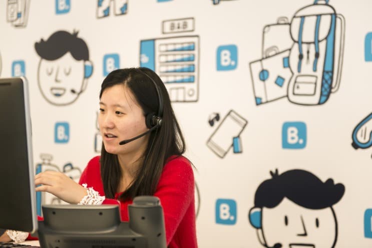 พาทัวร์แผนก CustomerService ของ Booking.com - To read the article in English, Scroll Down. (3)